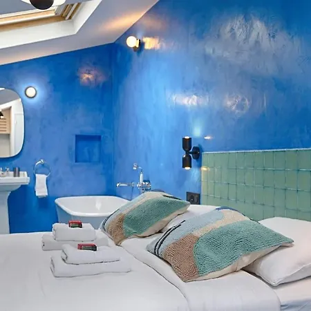 Mykeypers - Luxurious Private House With Jacuzzi For 10p/4br - Heart Of Appartamento