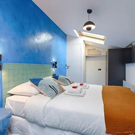 Mykeypers - Luxurious Private House With Jacuzzi For 10p/4br - Heart Of Apartment