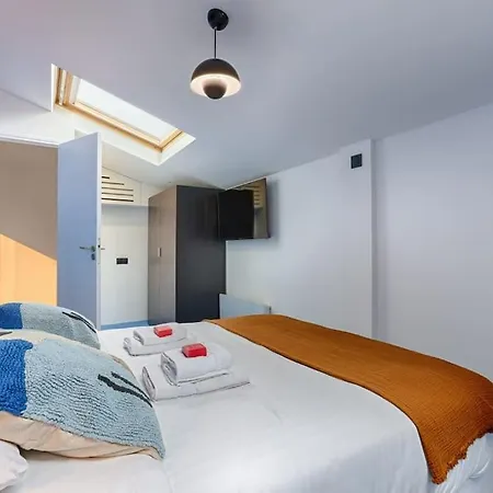 Appartamento Mykeypers - Luxurious Private House With Jacuzzi For 10p/4br - Heart Of